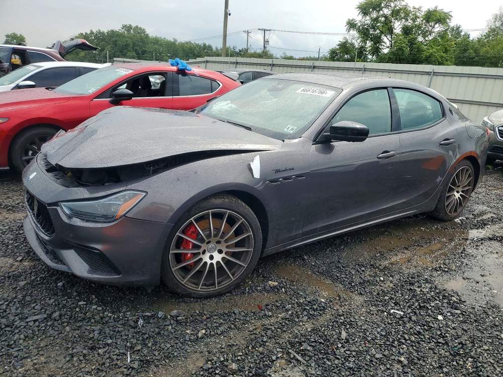 2024 Maserati Ghibli Modena