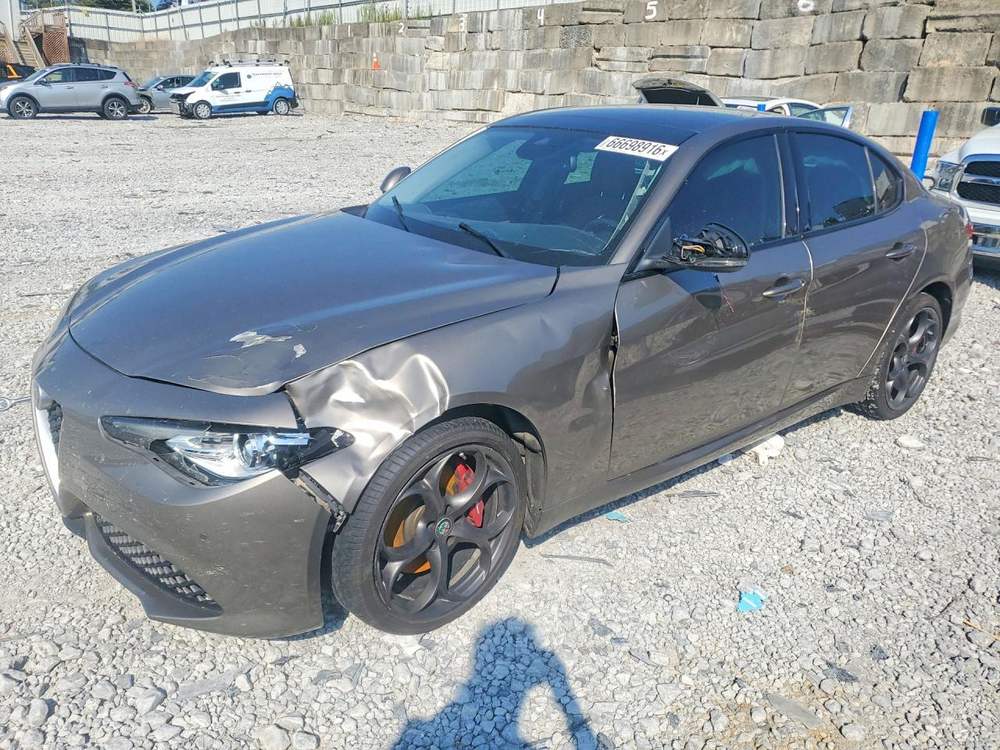 2019 Alfa Romeo Giulia Ti