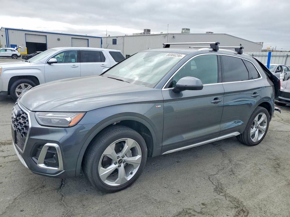 2022 Audi Q5 Premium Plus 45