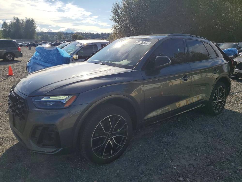 2022 Audi SQ5 Premium Plus