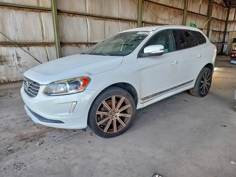 2015 Volvo XC60 T6 Platinum