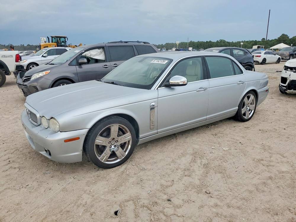 2008 Jaguar XJ Vanden Plas