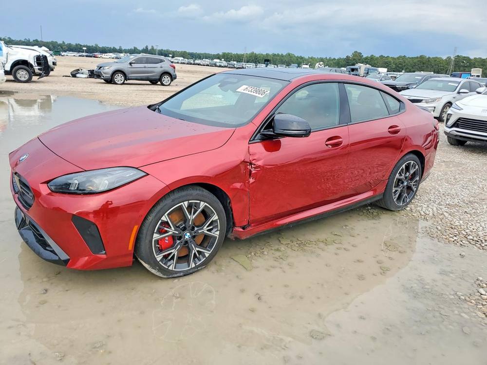 2025 BMW M2 35Xi