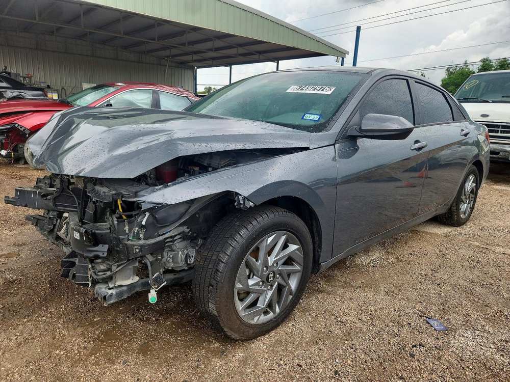 2024 Hyundai Elantra Blue