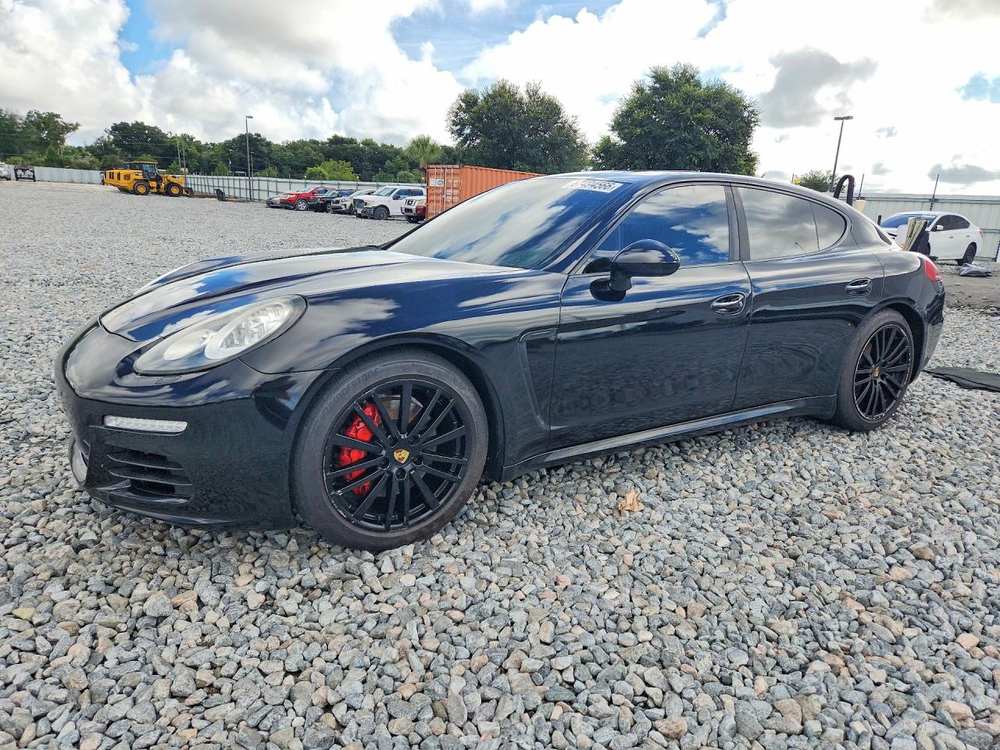 2014 Porsche Panamera 2