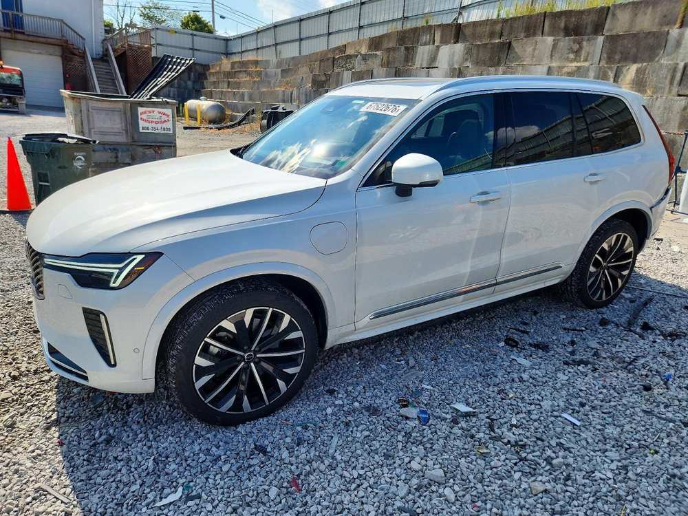 2025 Volvo XC90 Ultra