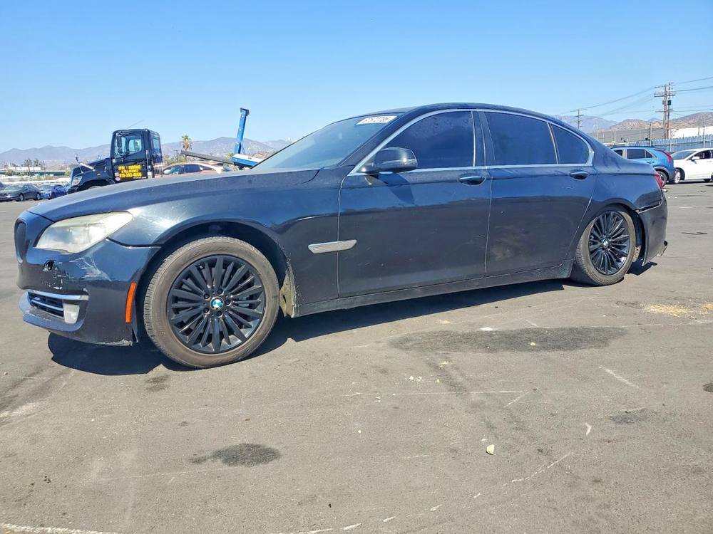 2013 BMW 7er V (F01/F02/F04)