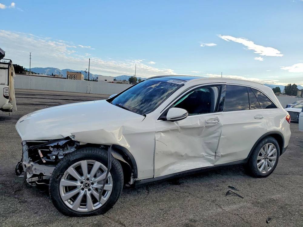 2020 Mercedes-Benz GLC 300