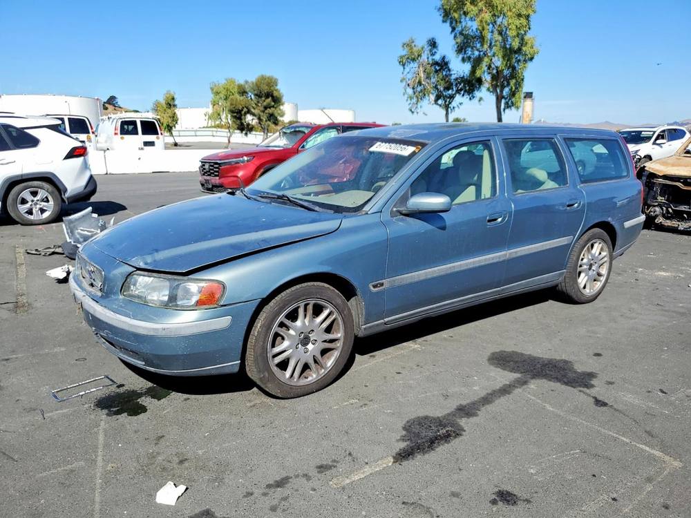 2004 Volvo V70 Fwd
