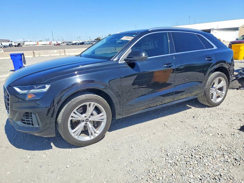 2022 Audi Q8 Premium Plus