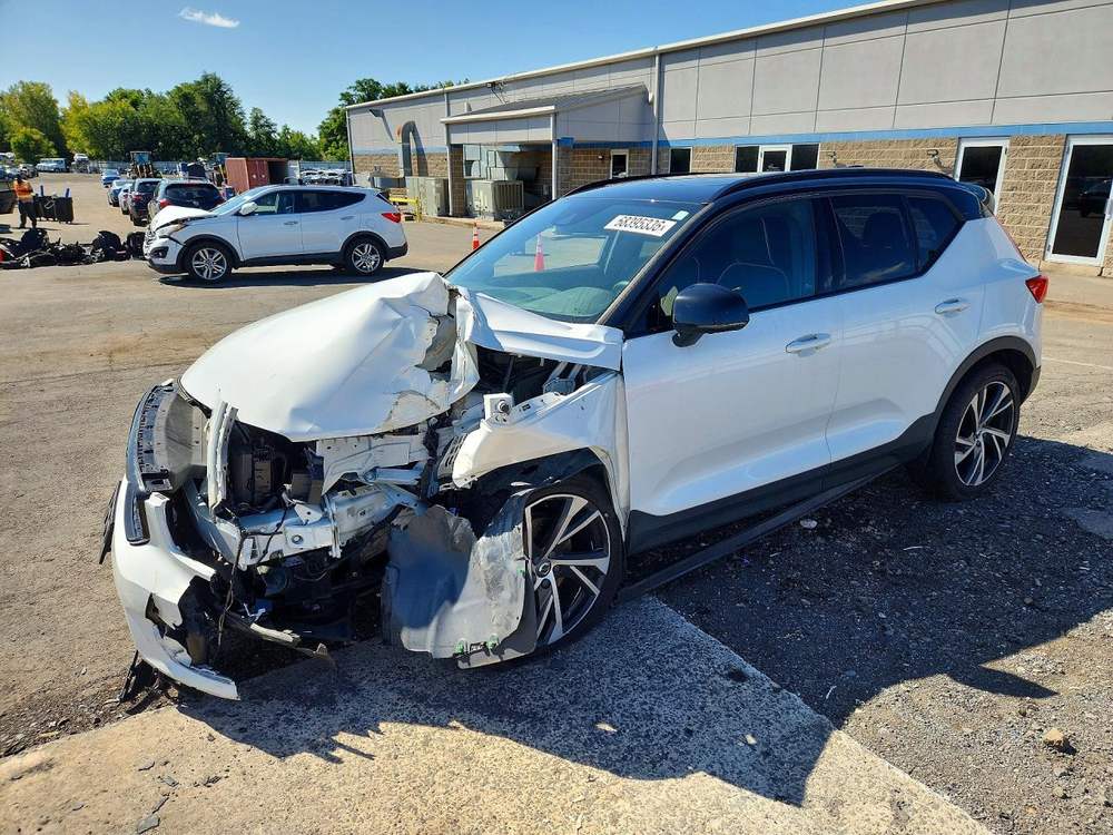 2019 Volvo XC40 T5 R-Design