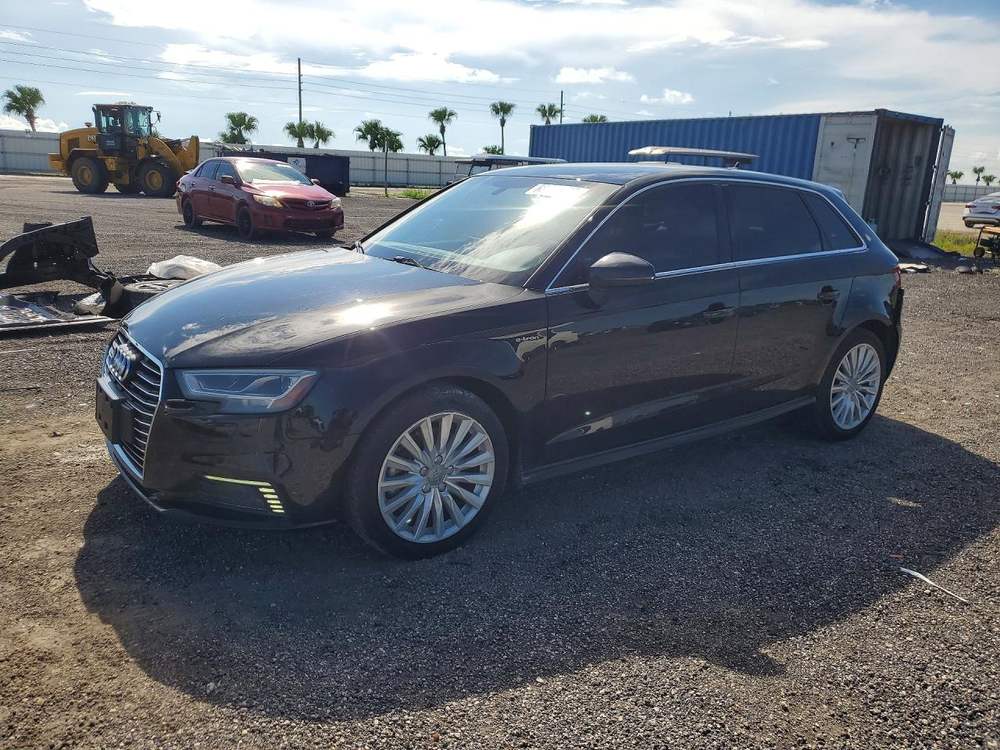 2017 Audi A3 E-Tron Premium Plus
