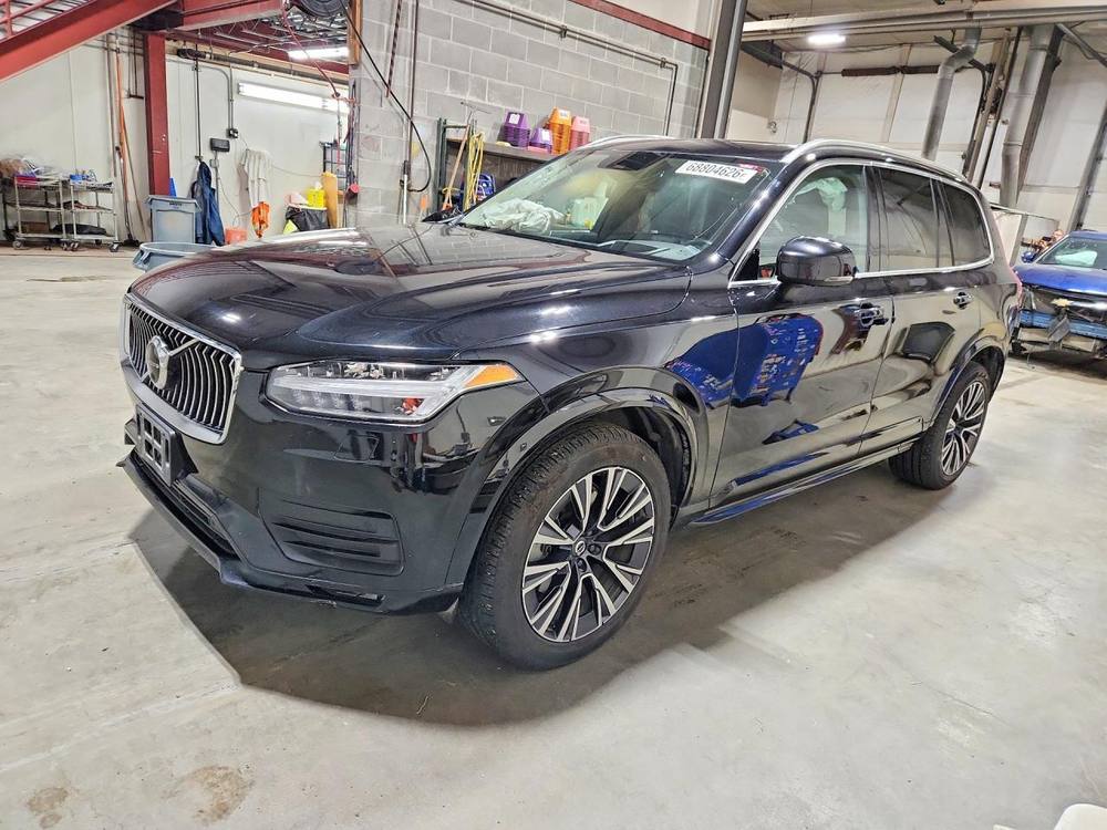 2022 Volvo XC90 T6 Momentum