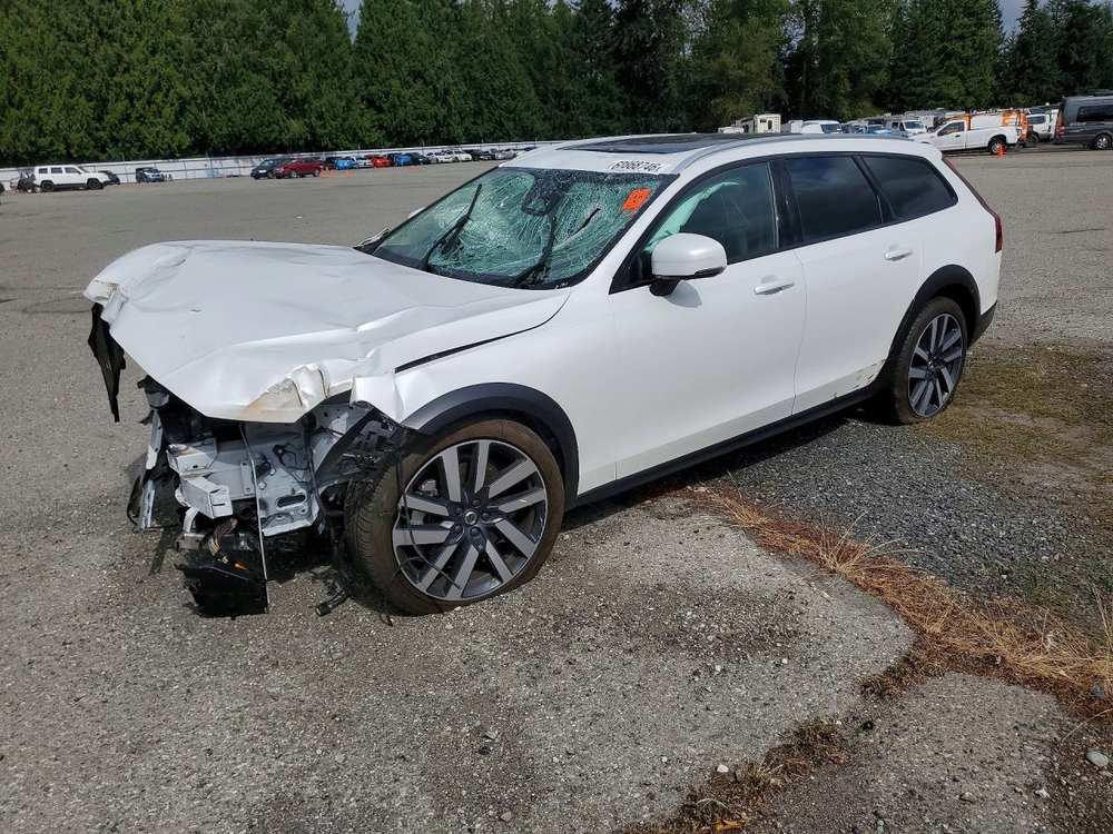 2024 Volvo V90 Cross Country Ultimate