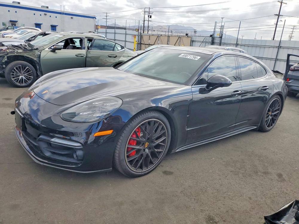 2020 Porsche Panamera Gts