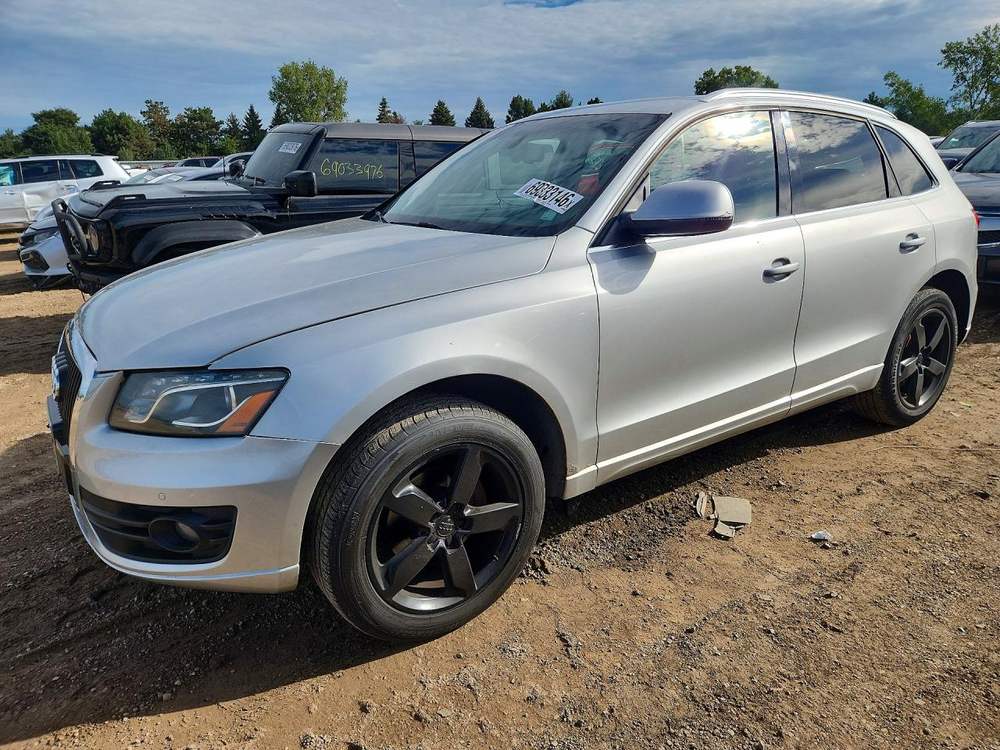 2010 Audi Q5 Premium Plus