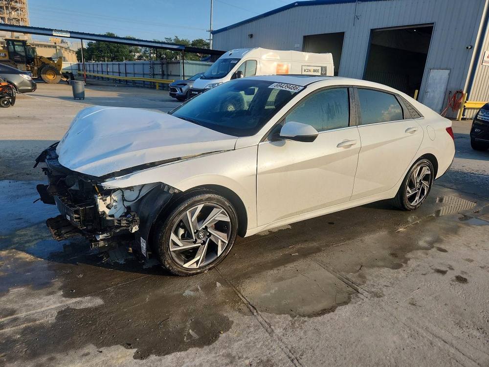 2025 Hyundai Elantra Limited