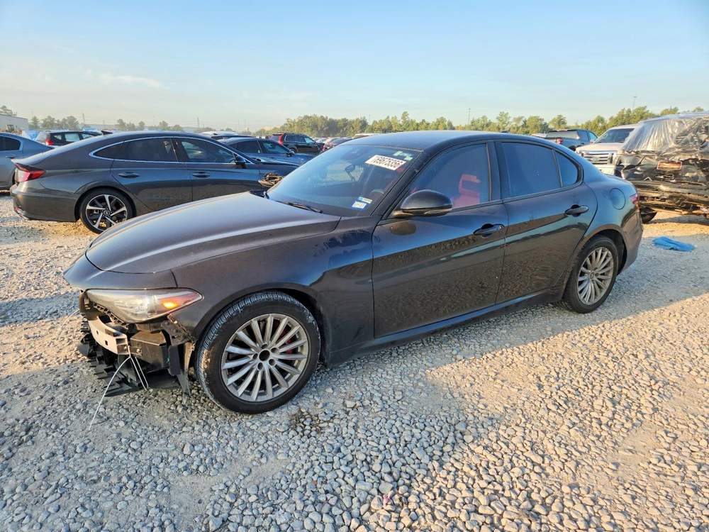2022 Alfa Romeo Giulia