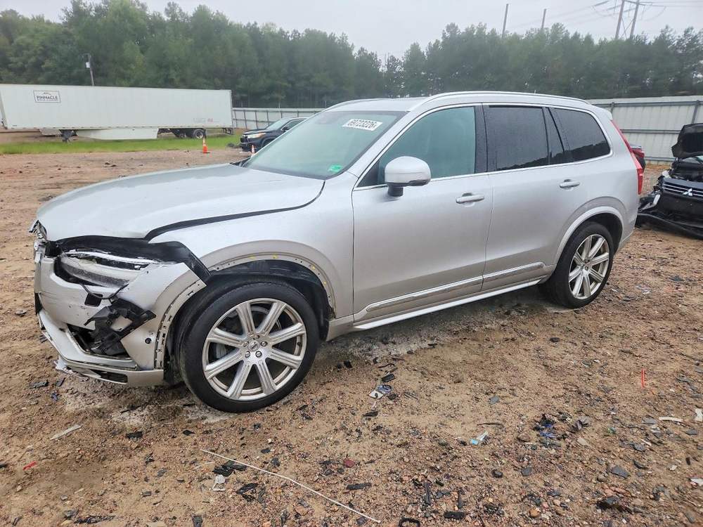 2018 Volvo XC90 T6