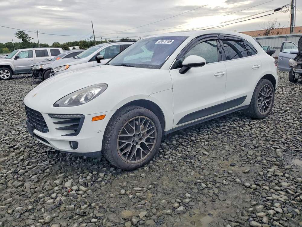 2015 Porsche Macan S