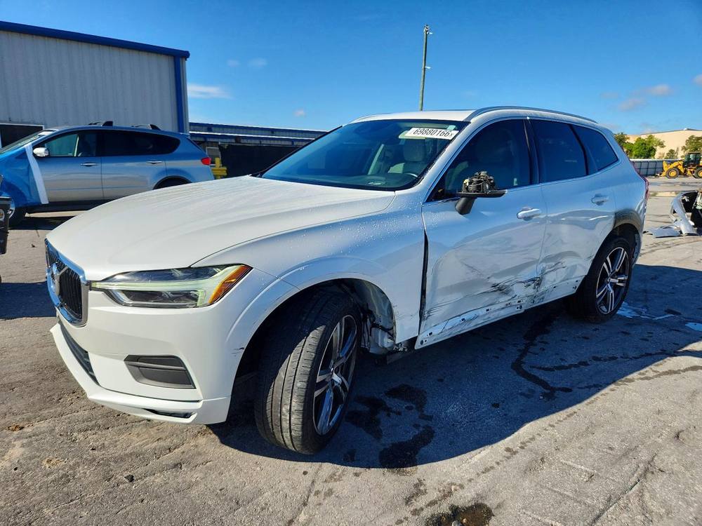 2021 Volvo XC60 T5 Momentum
