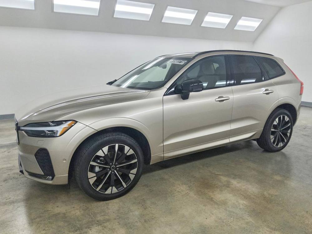 2026 Volvo XC60 Plus