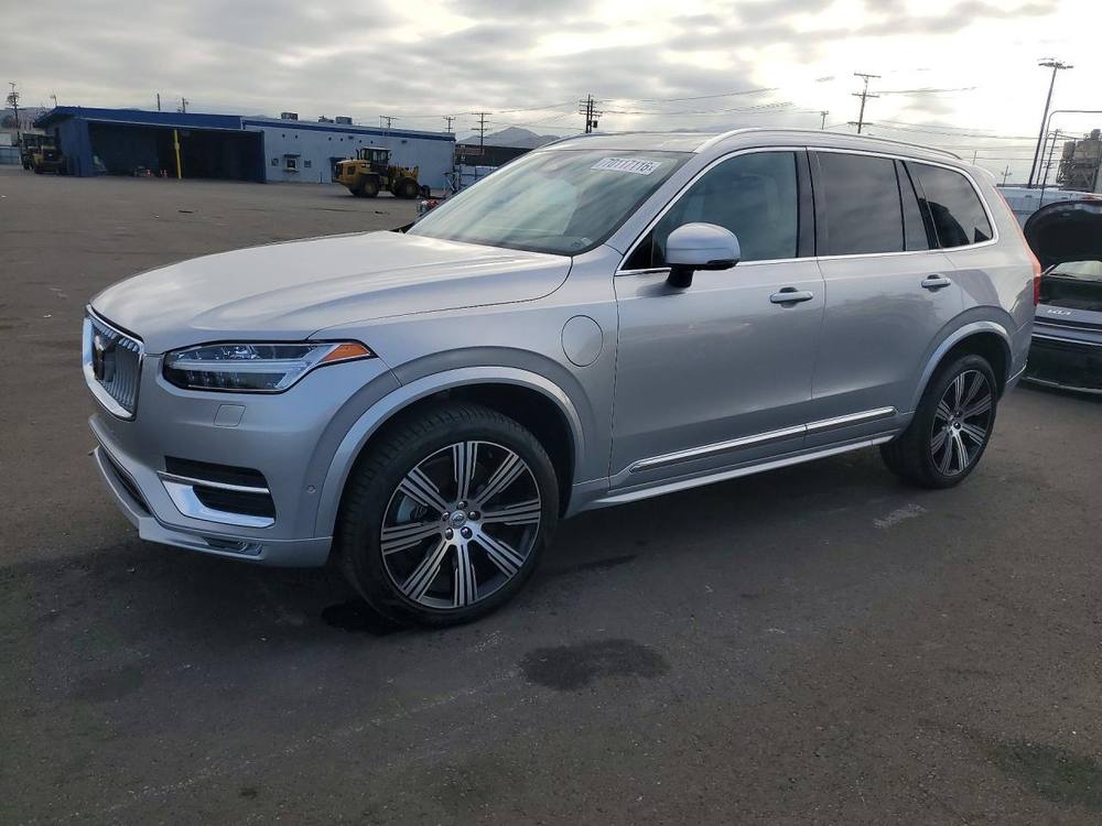 2024 Volvo XC90 Plus