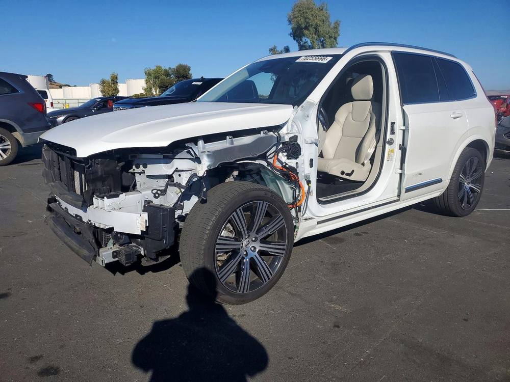 2024 Volvo XC90 Plus