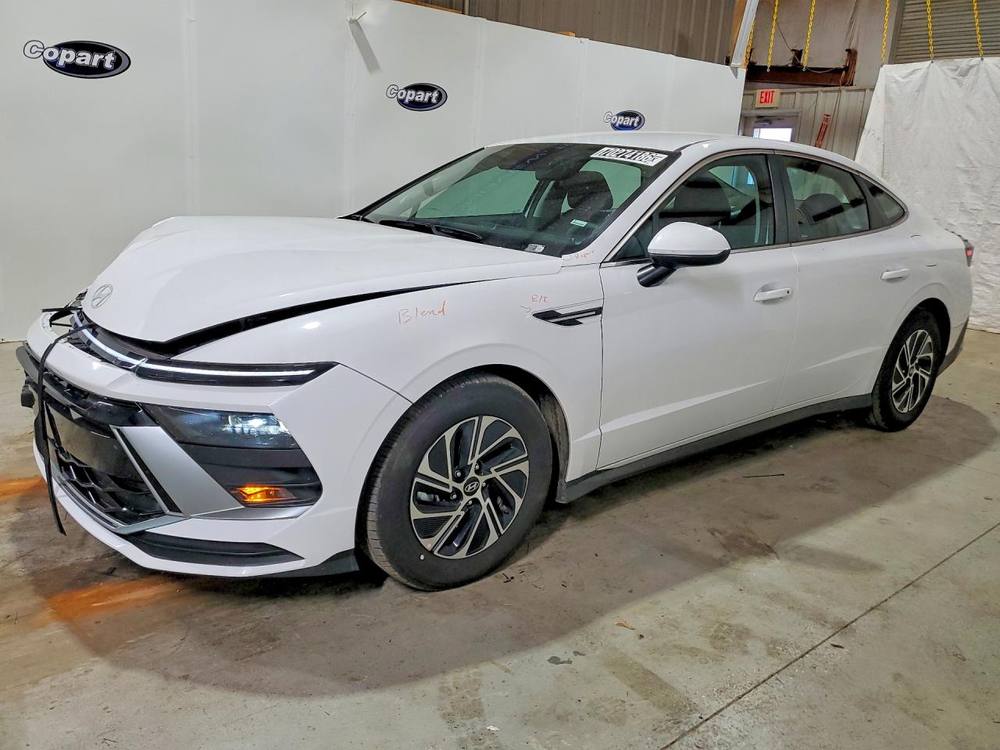 2026 Hyundai Sonata Hybrid Blue