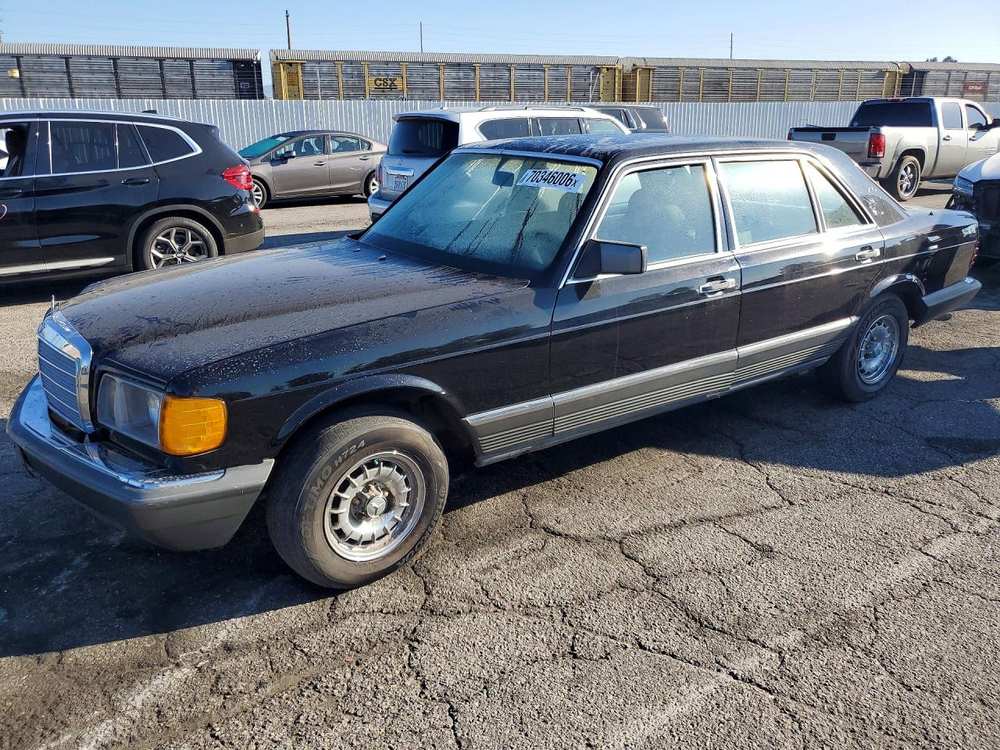 1983 Mercedes-Benz W114