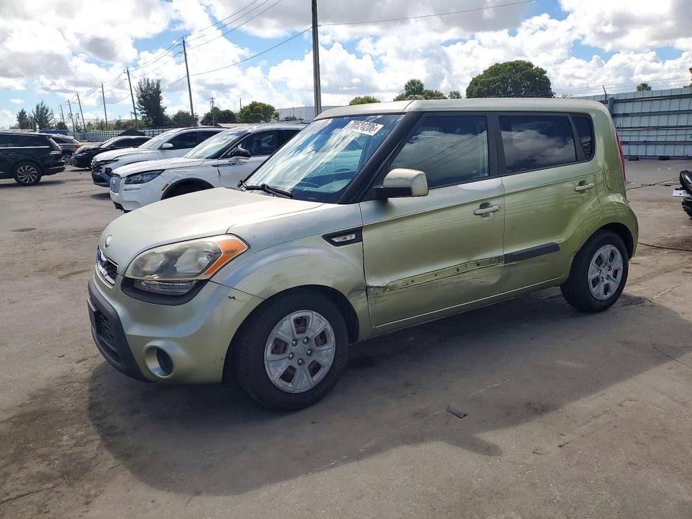 2013 Kia Soul Base