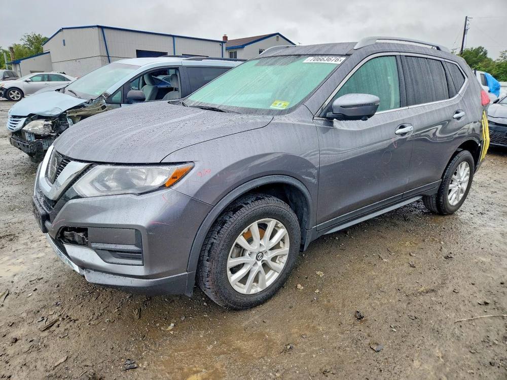 2017 Nissan Rogue Sv