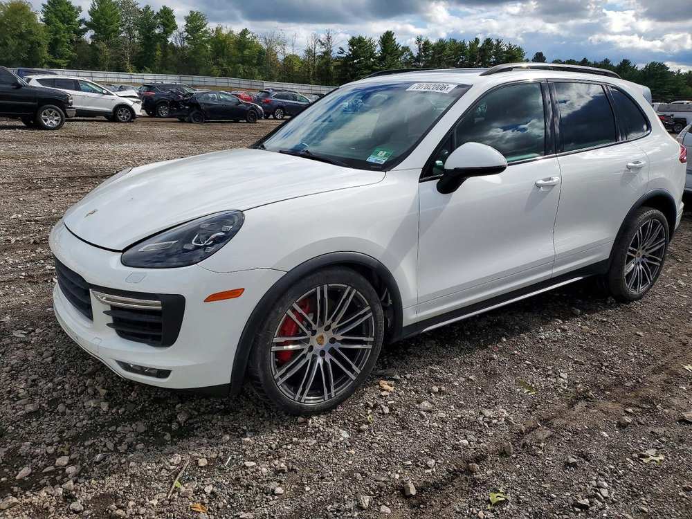 2015 Porsche Cayenne Turbo
