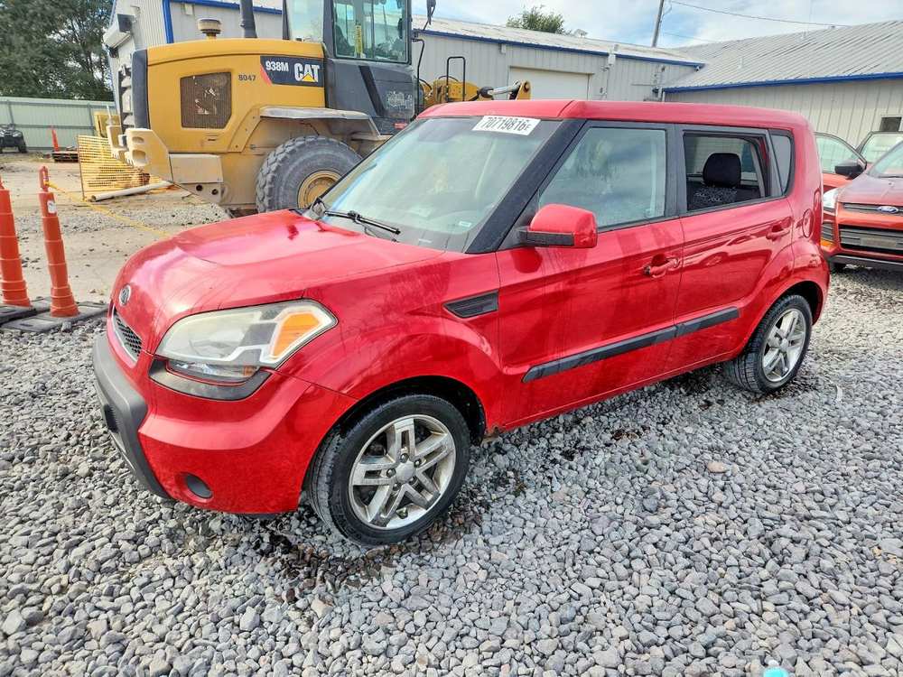 2011 Kia Soul +