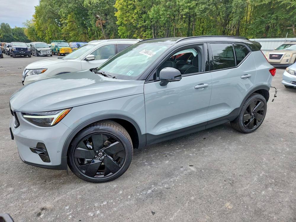 2026 Volvo XC40 Ultra