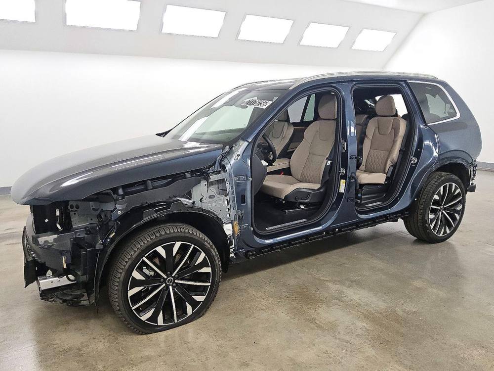 2025 Volvo XC90 Plus