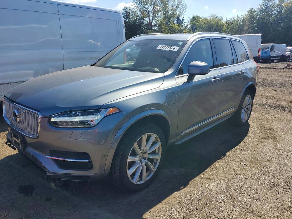 2016 Volvo XC90 T8