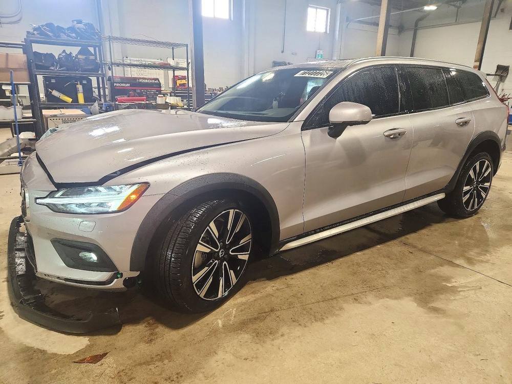 2026 Volvo V60 Cross Country Ultra