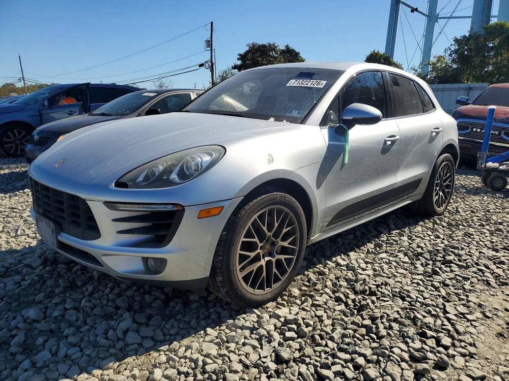 2015 Porsche Macan S