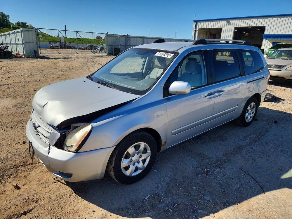 2008 Kia Sedona Lx