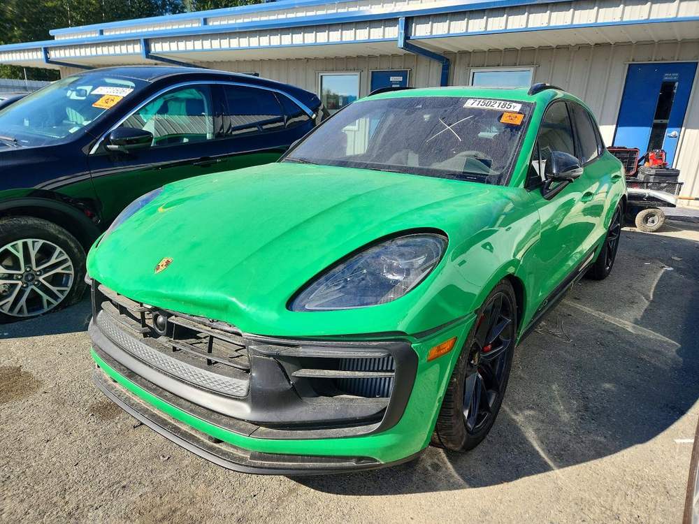 2023 Porsche Macan Gts