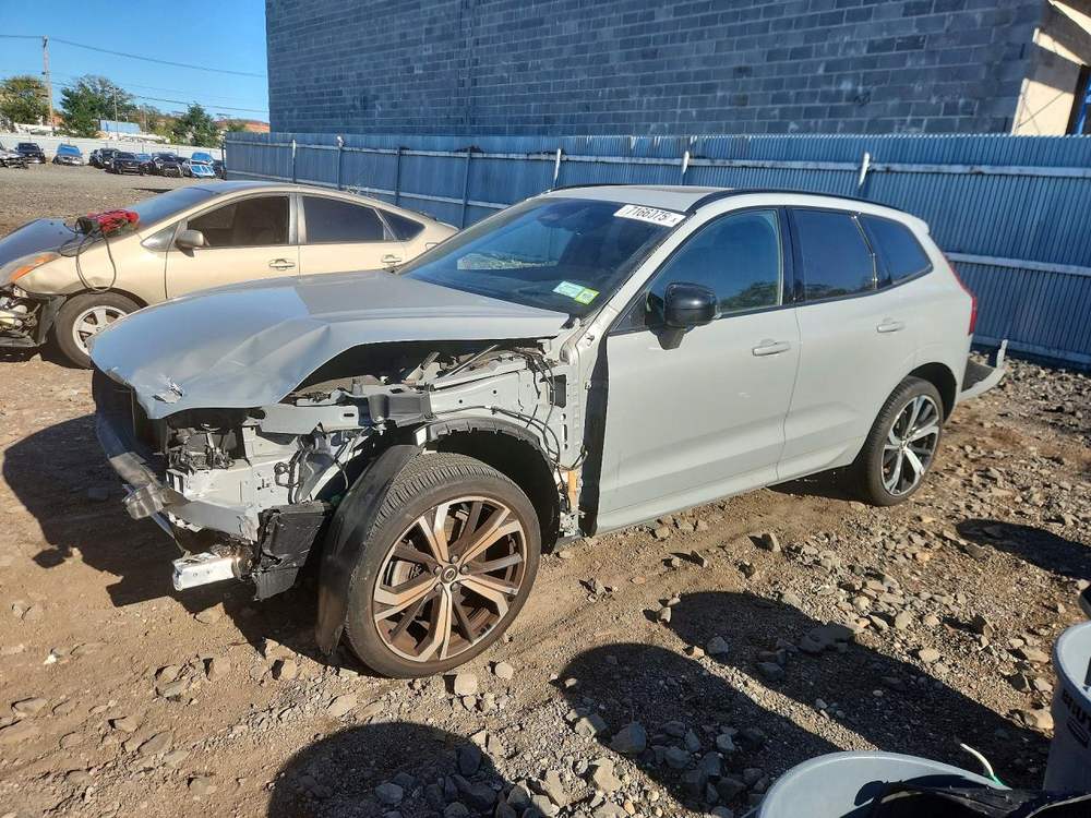 2025 Volvo XC60 Ultra