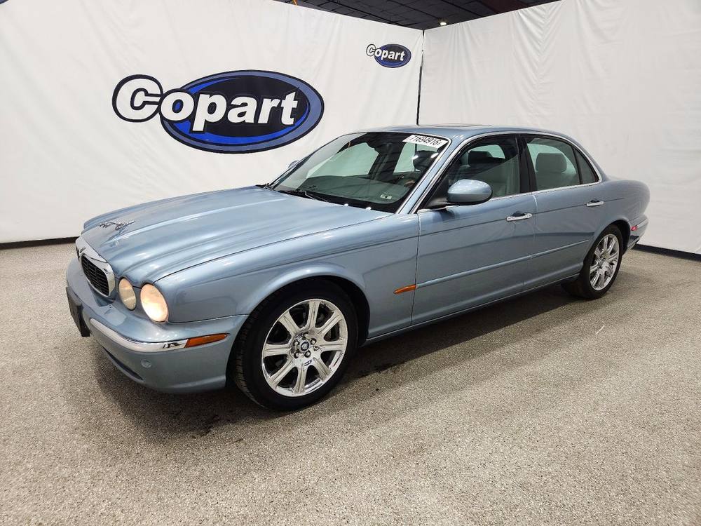 2004 Jaguar XJ 8