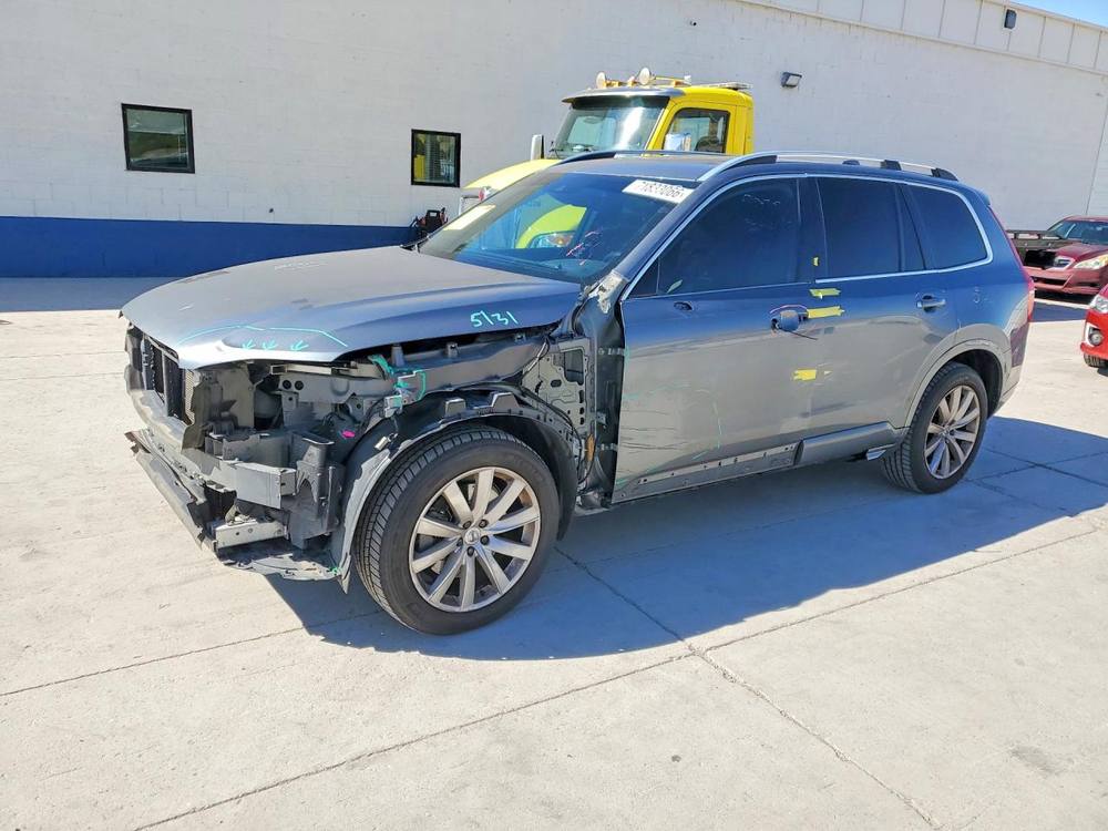 2017 Volvo XC90 T6
