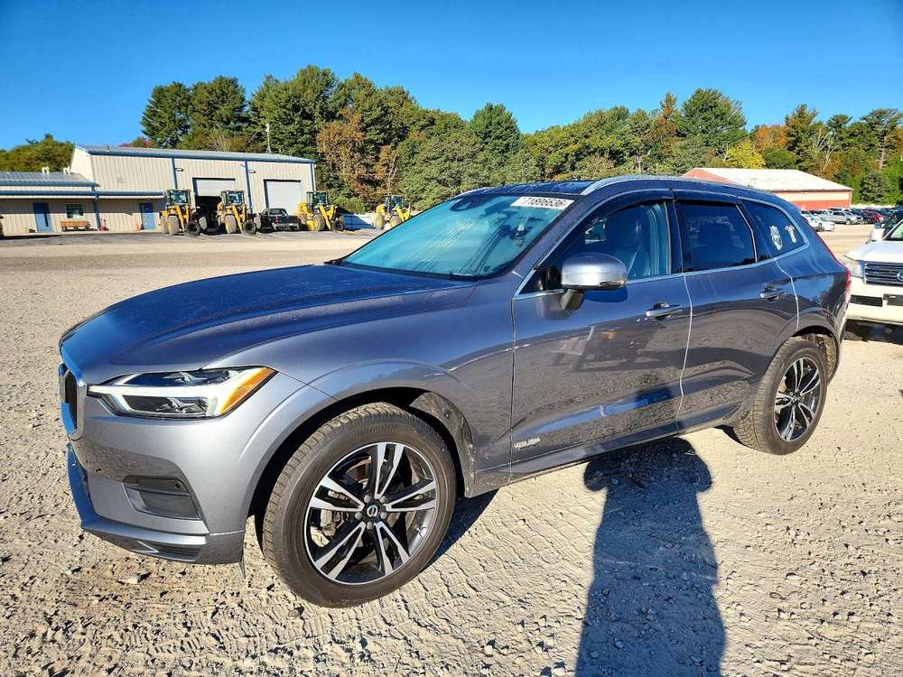 2020 Volvo XC60 T5 Momentum