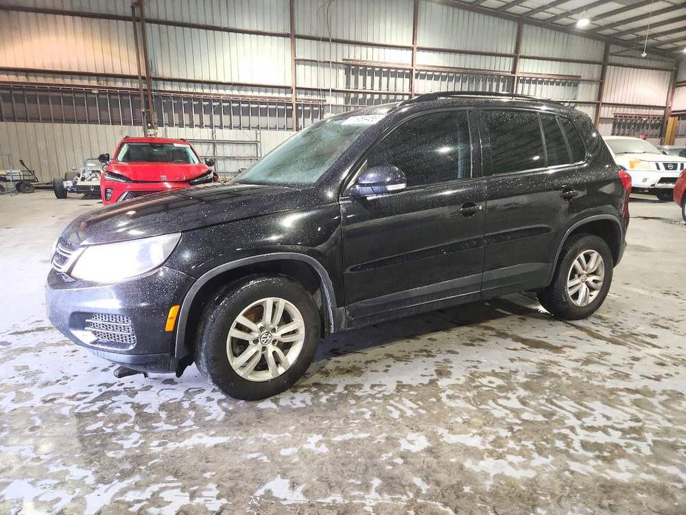 2015 Volkswagen Tiguan S