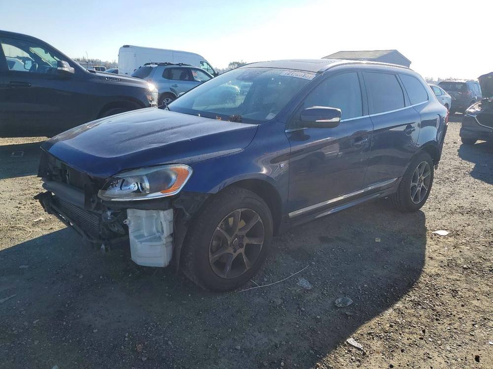 2015 Volvo XC60 T6 Platinum