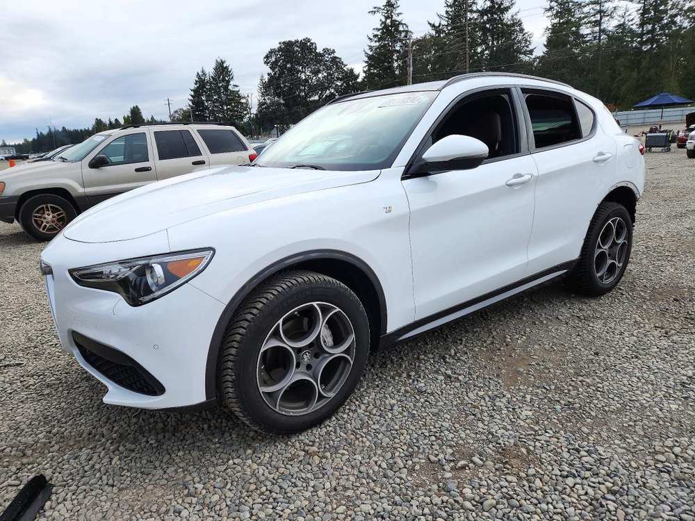 2022 Alfa Romeo Stelvio Ti