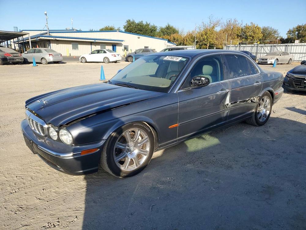 2004 Jaguar XJ