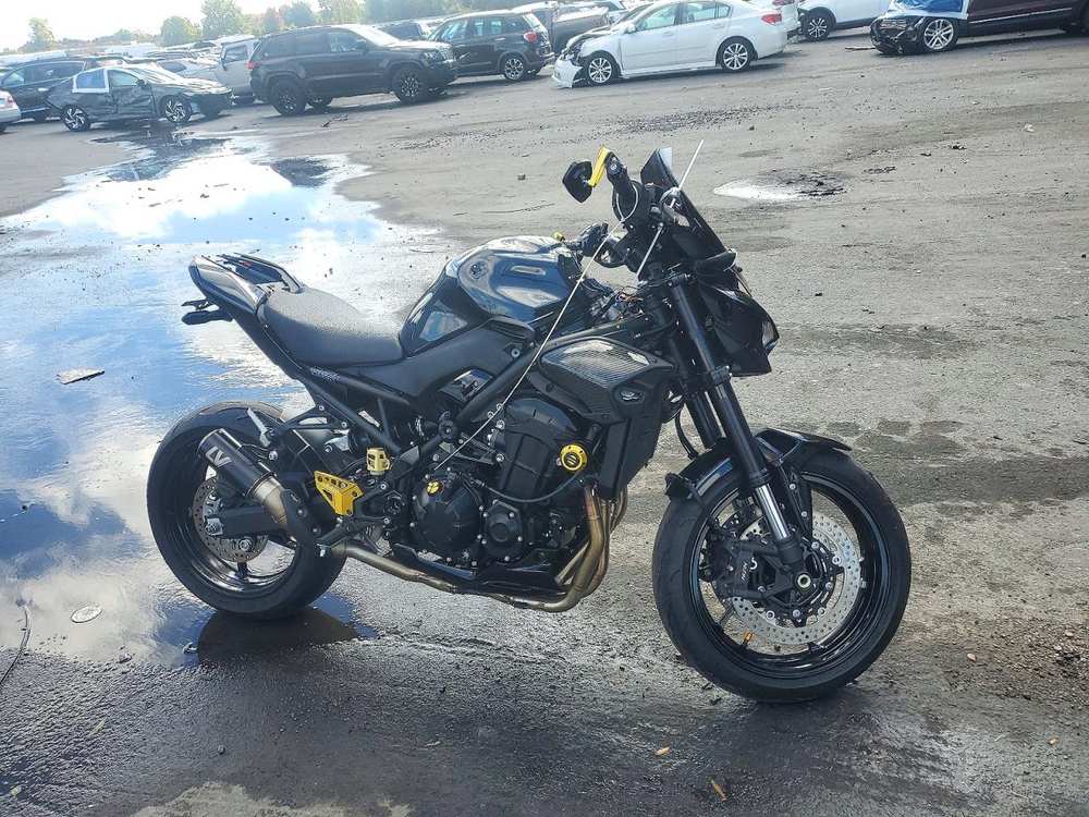 2025 kawasaki zr 900 S